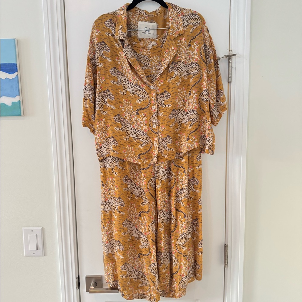 Printfresh Eco Satin Wildest Dream Pajamas and short, size XS/S